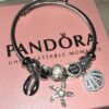 PULSERA PANDORA CON CHARMS