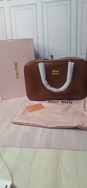 MIUMIU PREMIUM EN CAJA