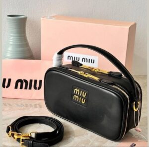 Cartera miu miu