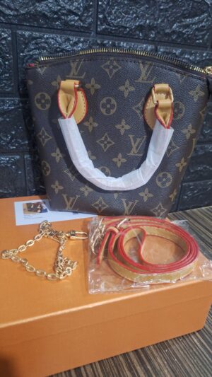 Bolso LV de mano