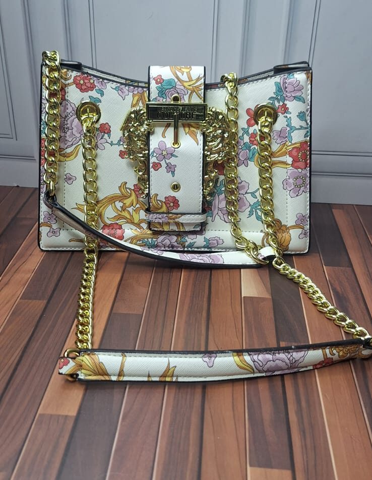 Cartera Versace