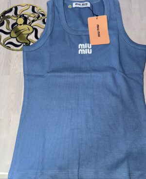 Musculosa Miu Miu